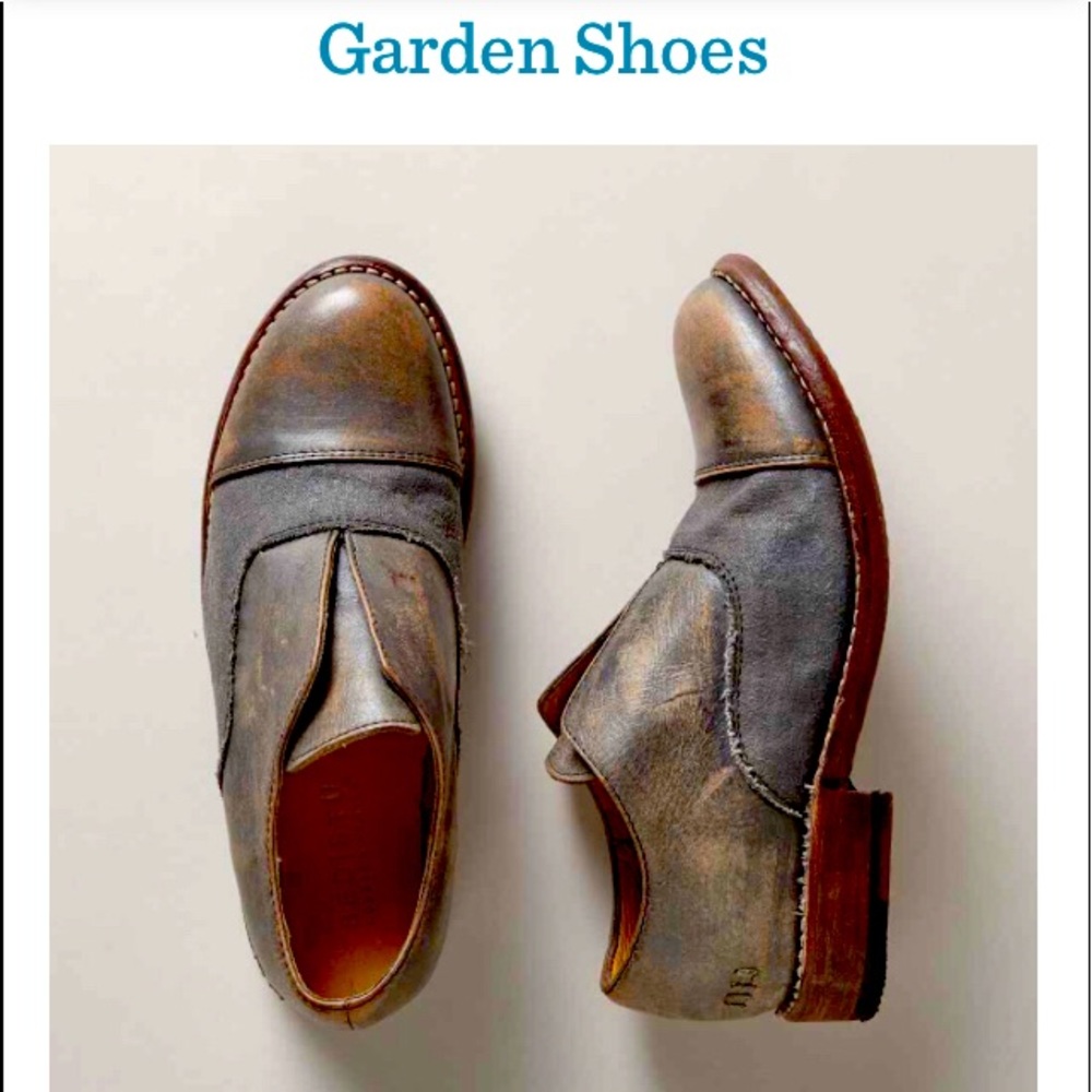 Awesome loafers from Sundance. Bench made in Mexico. Leather.